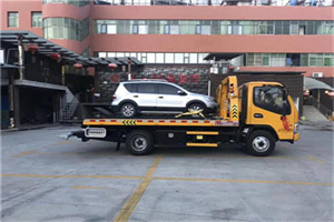 绵竹汽车紧急补胎换胎救援